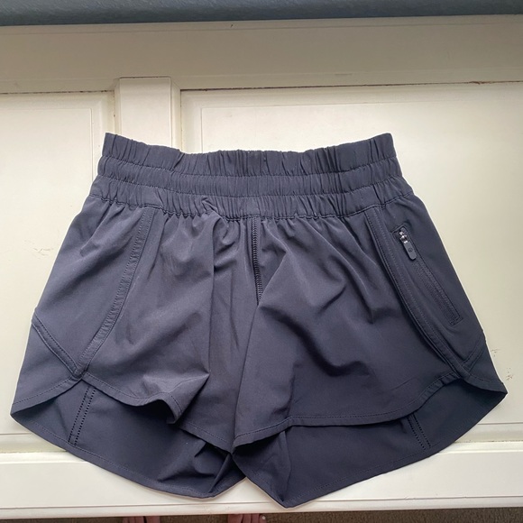 Black tracker short. Size 4, 4” insea… - Picture 2 of 5